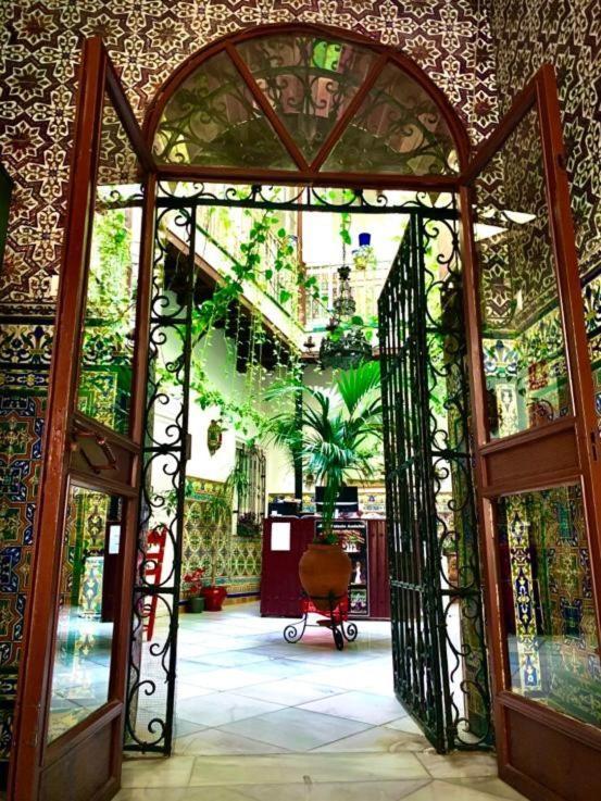 Hostal Lis Sevilla Exterior foto