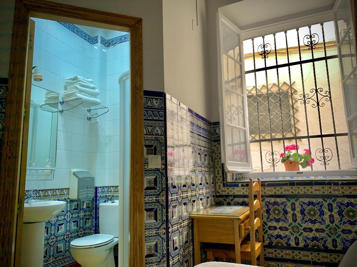 Hostal Lis Sevilla Exterior foto